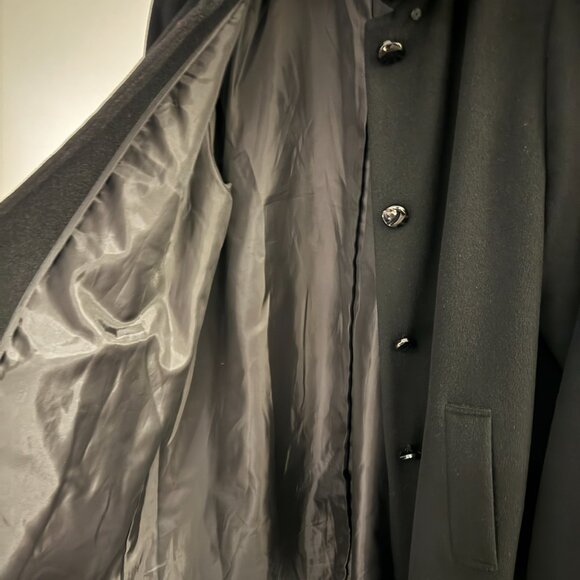 Japanese Vintage (Pony) mid length simple black coat size medium/small - Picture 6 of 8